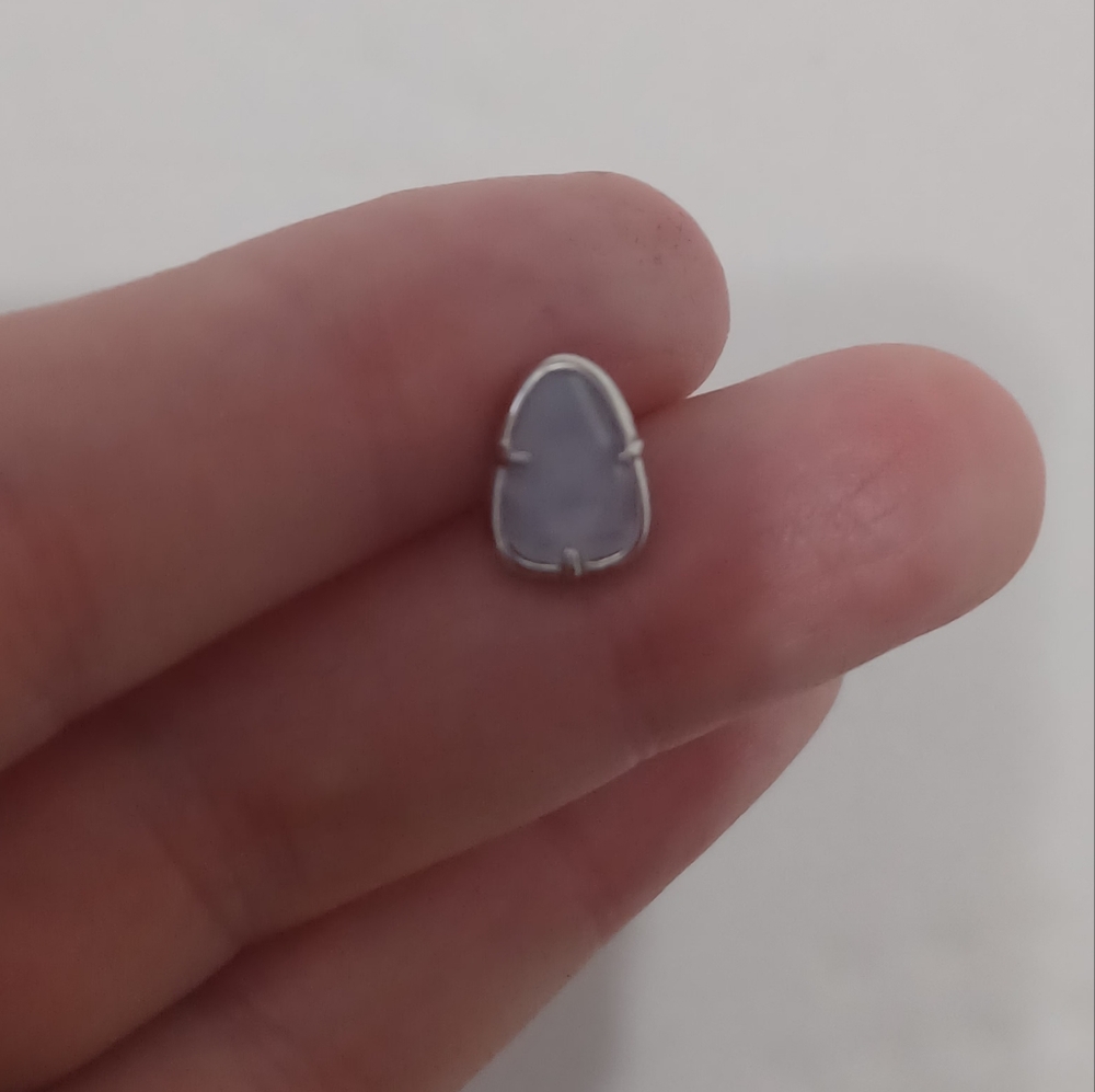 Kendra Scott Earrings - Picture 6 of 6